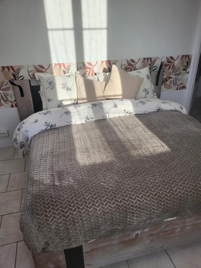 Akwaba Chez Ouli Hotel Levens Eksteriør billede