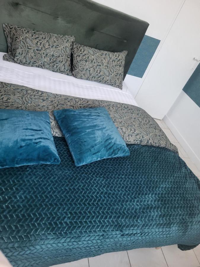 Akwaba Chez Ouli Hotel Levens Eksteriør billede