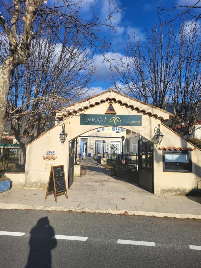 Akwaba Chez Ouli Hotel Levens Eksteriør billede