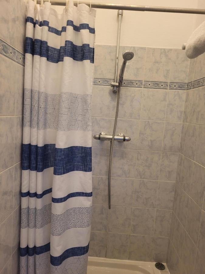 Akwaba Chez Ouli Hotel Levens Eksteriør billede