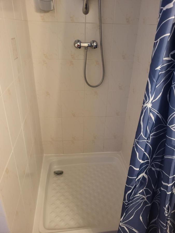 Akwaba Chez Ouli Hotel Levens Eksteriør billede