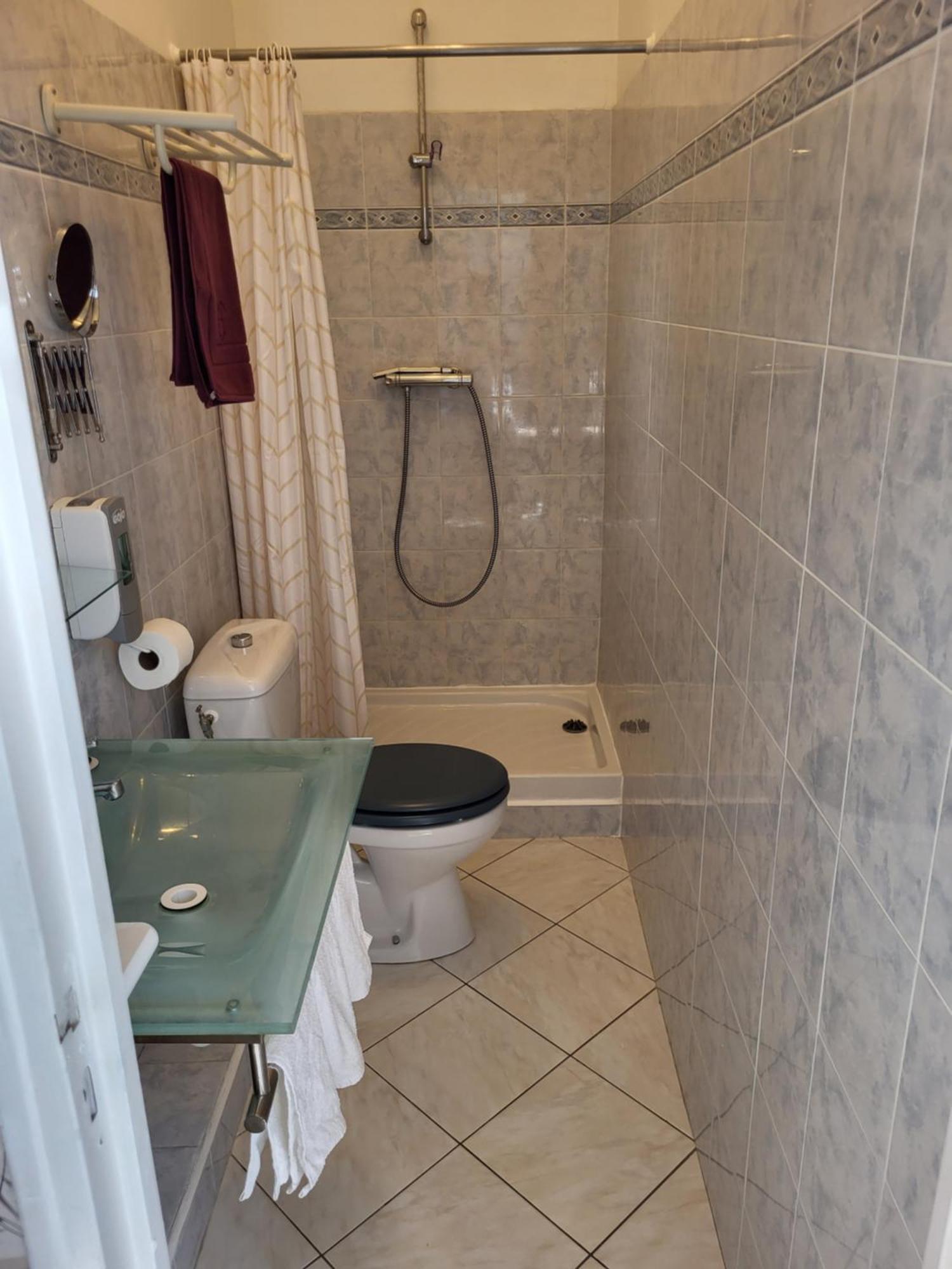Akwaba Chez Ouli Hotel Levens Eksteriør billede